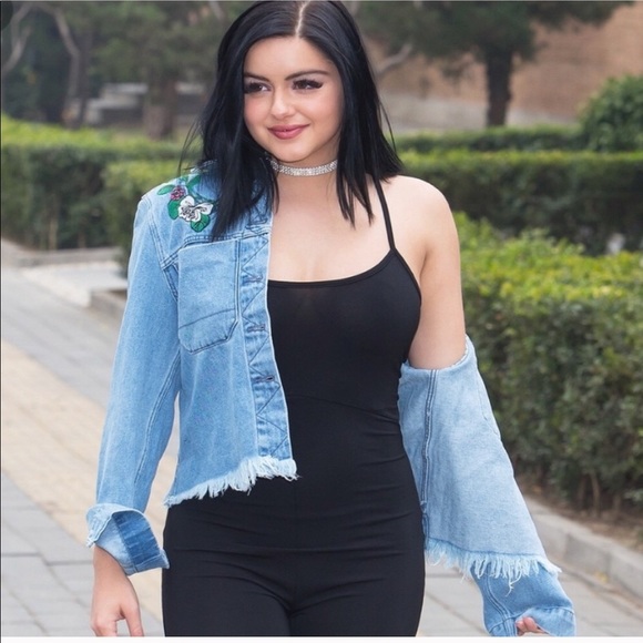 H&M Loves Coachella Embroidered Denim Jacket - Picture 7 of 7